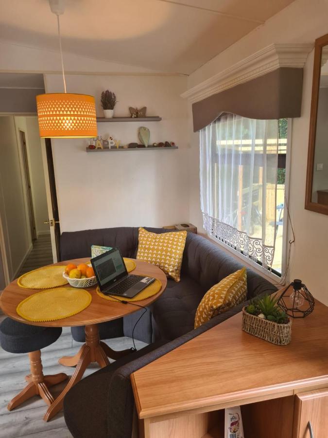Unique Caravan With Outdoor Space Ballantrae المظهر الخارجي الصورة