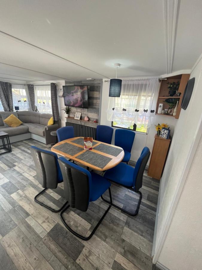 Unique Caravan With Outdoor Space Ballantrae المظهر الخارجي الصورة