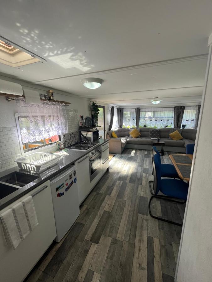 Unique Caravan With Outdoor Space Ballantrae المظهر الخارجي الصورة